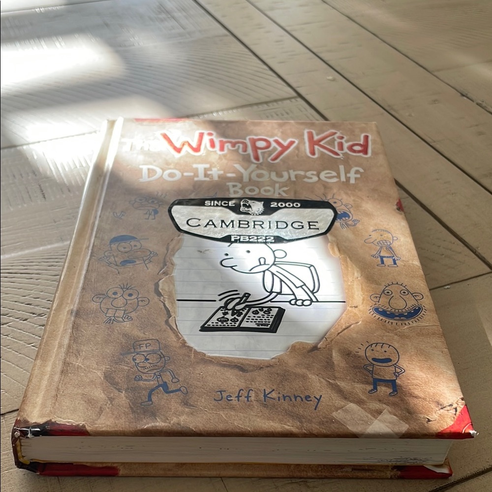 Wimpy Kid Do-It-Yourself Book - Brown